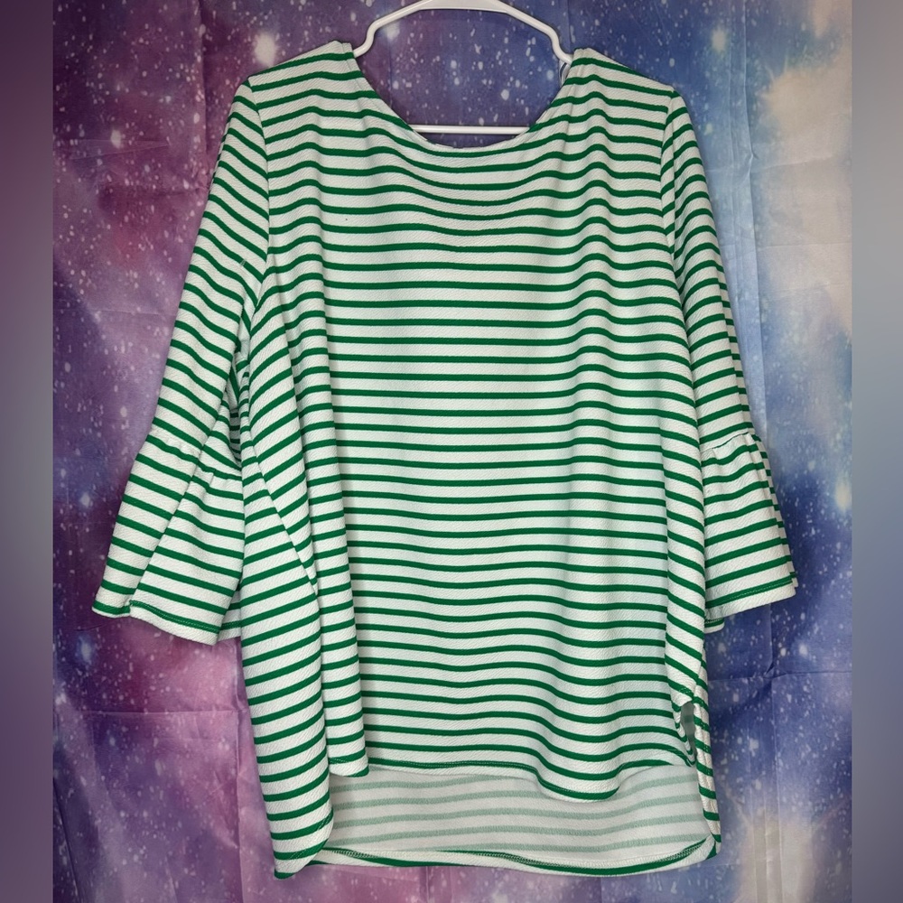 New striped green envelope blouse 🛍